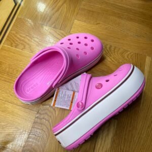 Crocs PALLETS 50 Crocs PALLETS - Image 19